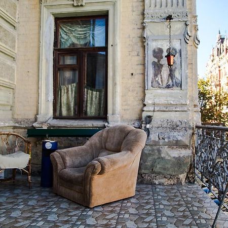 Roots Kiev Hostel Экстерьер фото