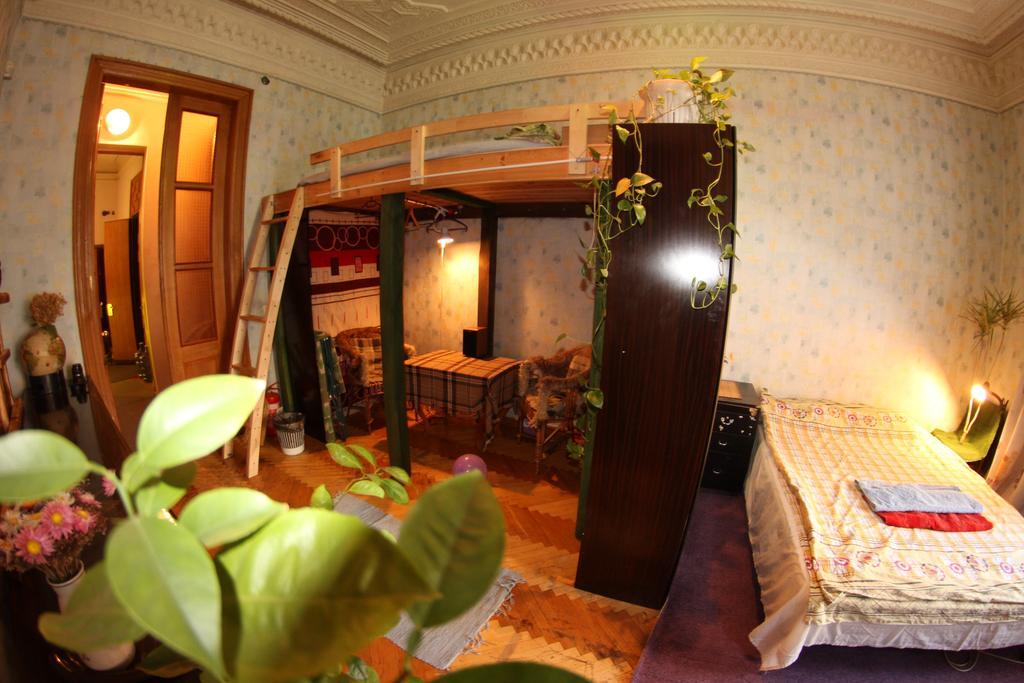 Roots Kiev Hostel Номер фото